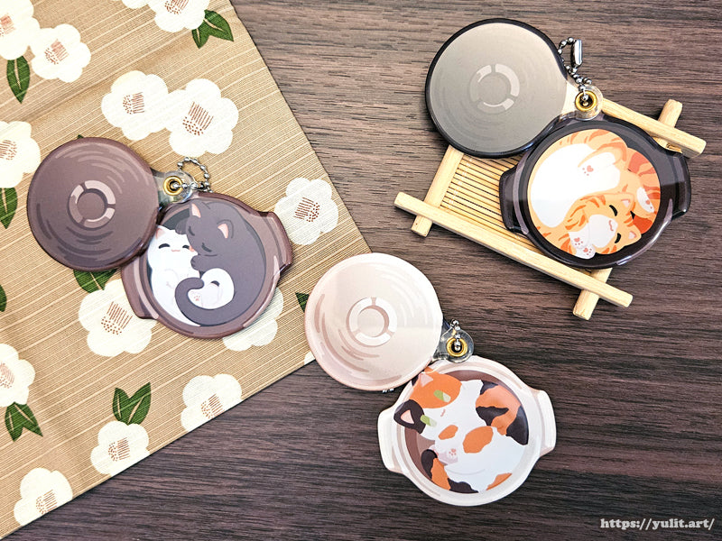 - New - Original - Turn-Open Nekonabe Cat Acrylic Keychain